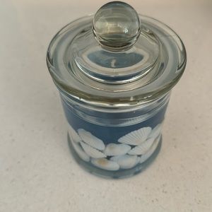 Seashell gel candle